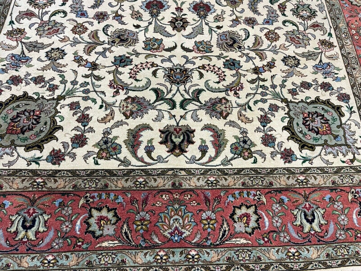 Perserteppich Tabriz 235x175 cm Wolle Seide handgeknüpft