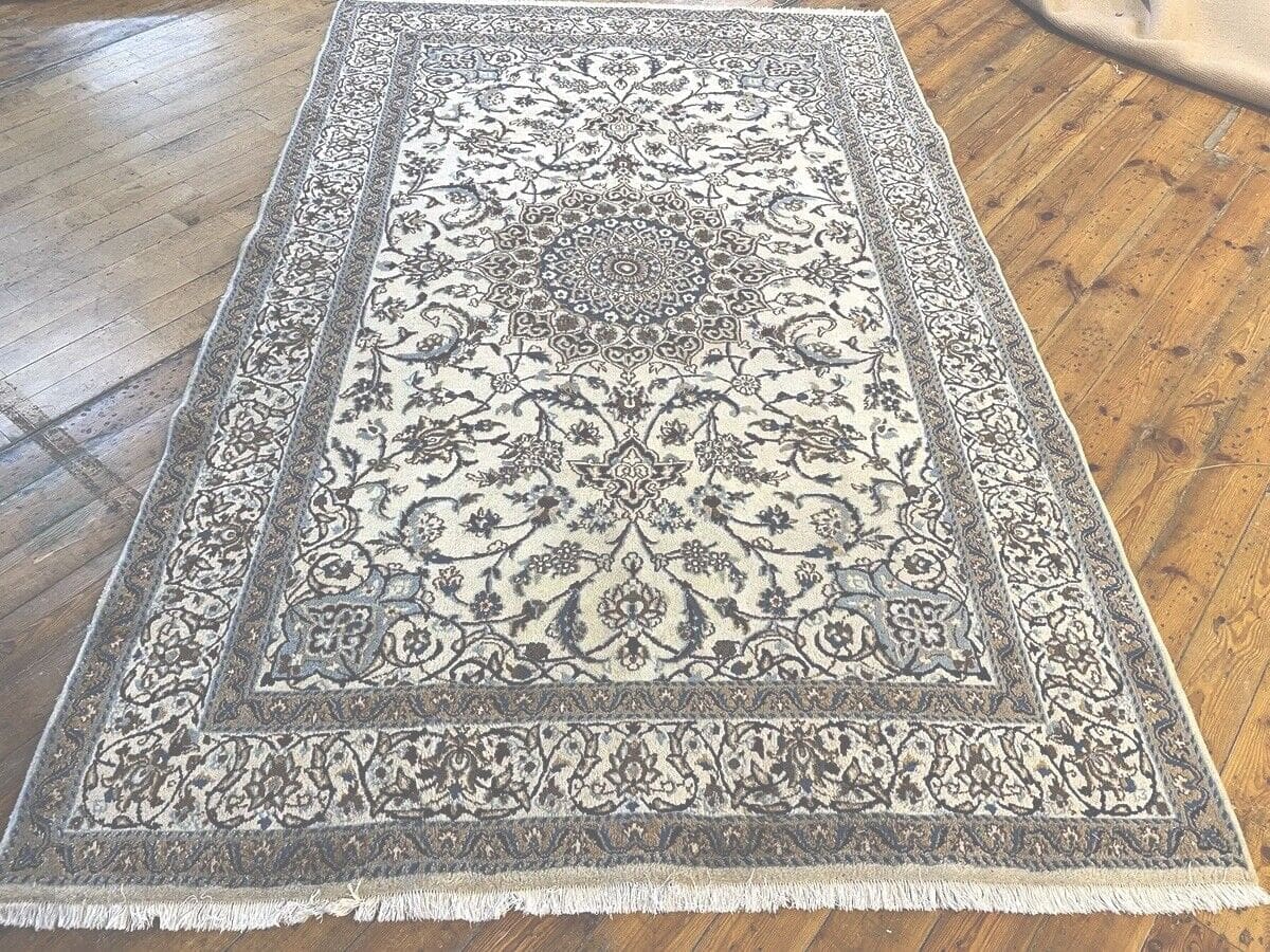 Perserteppich Nain 270x170 cm Wolle handgeknüpft