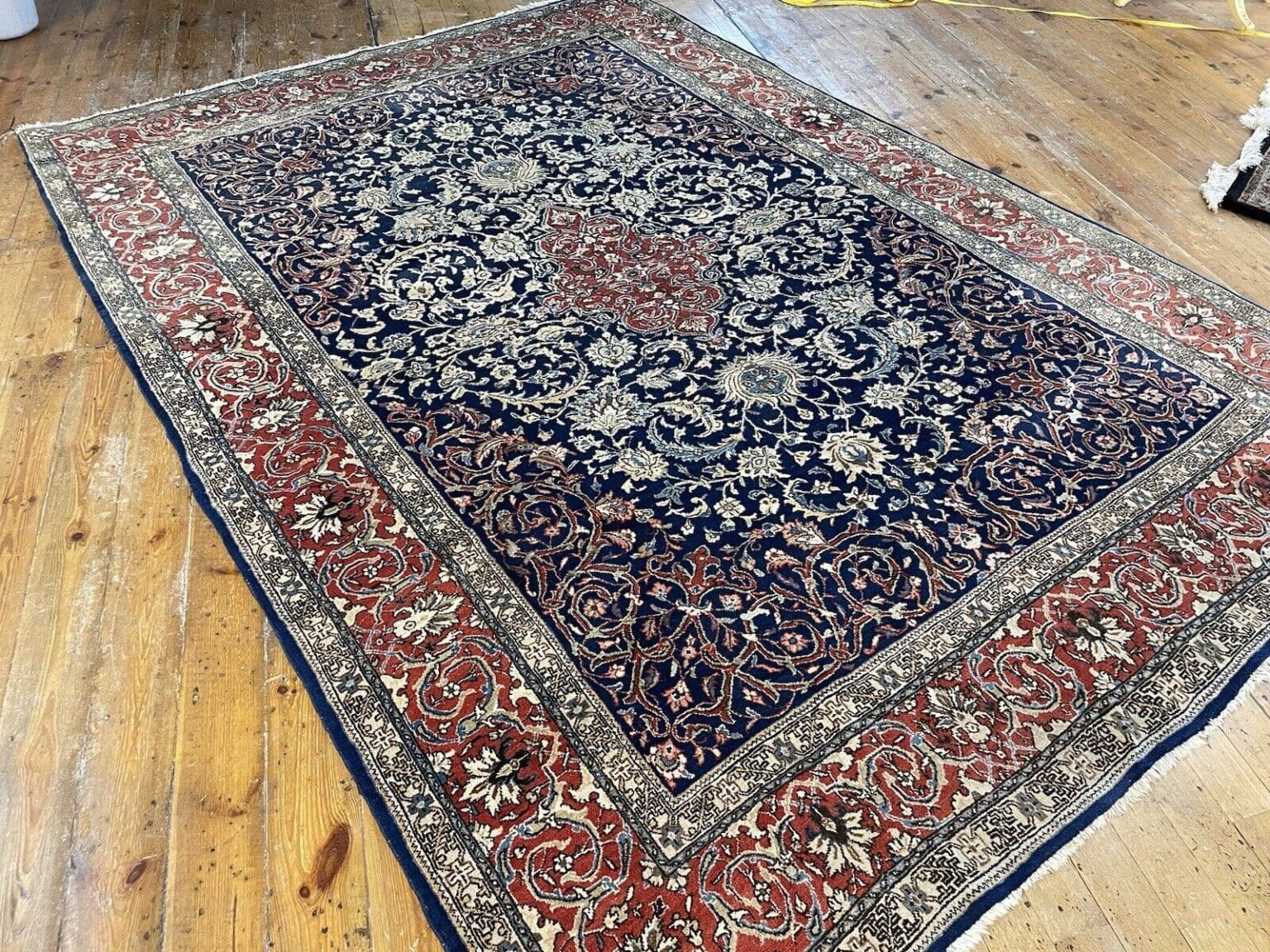 Perserteppich Sarough 310x220 cm Wolle handgeknüpft