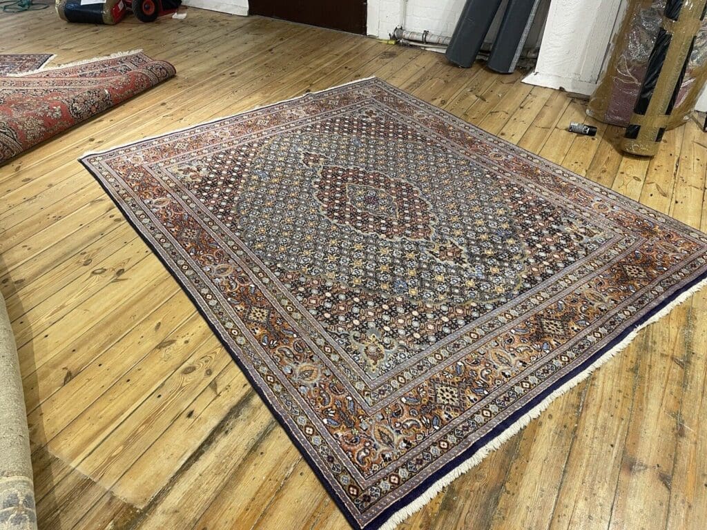 Perserteppich Moud 240 x 190 cm Seide handgeknüpft