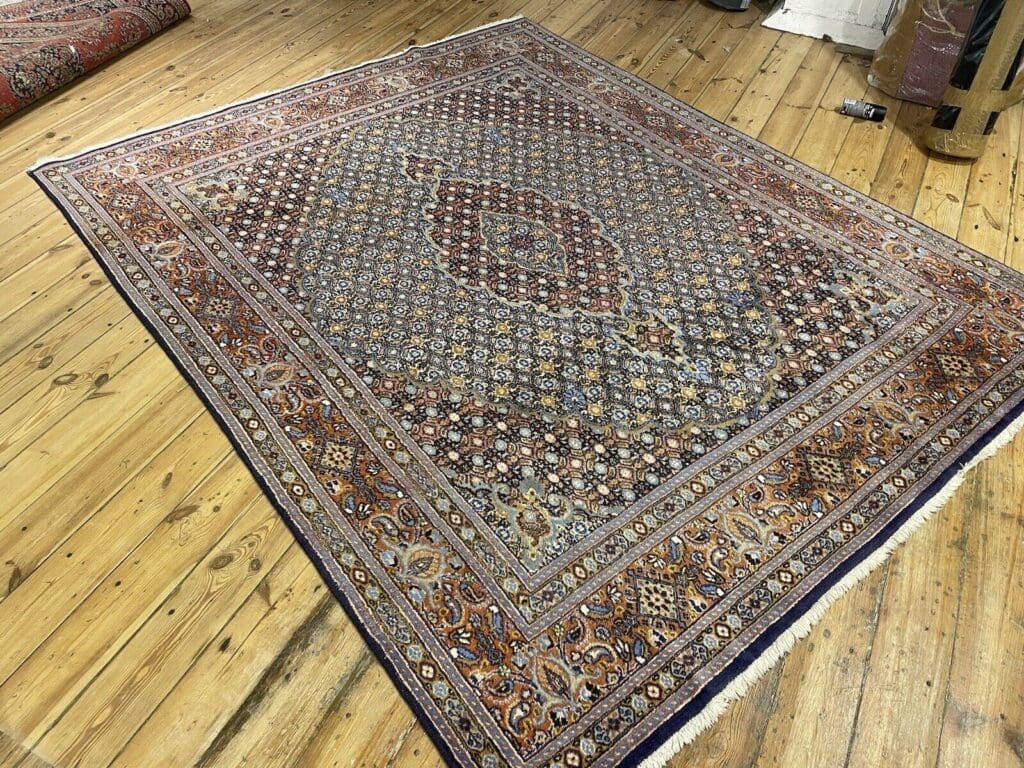 Perserteppich Moud 240 x 190 cm Seide handgeknüpft
