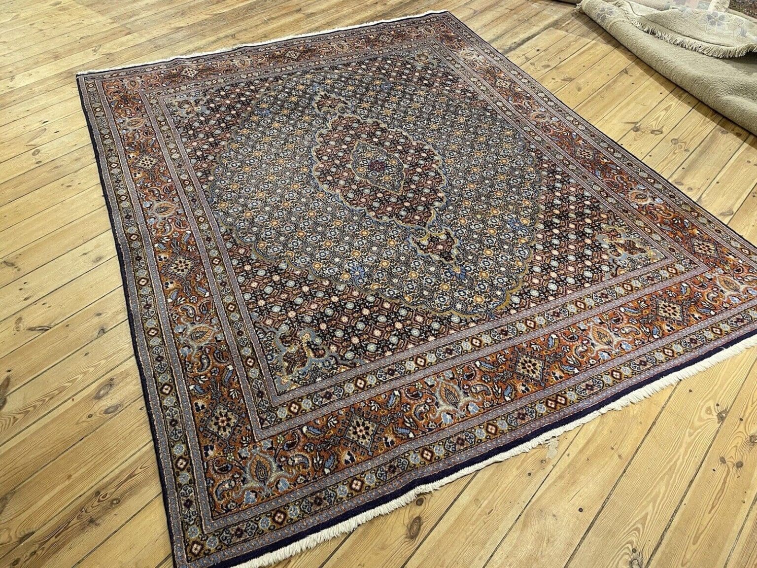 Perserteppich Moud 240 x 190 cm Seide handgeknüpft