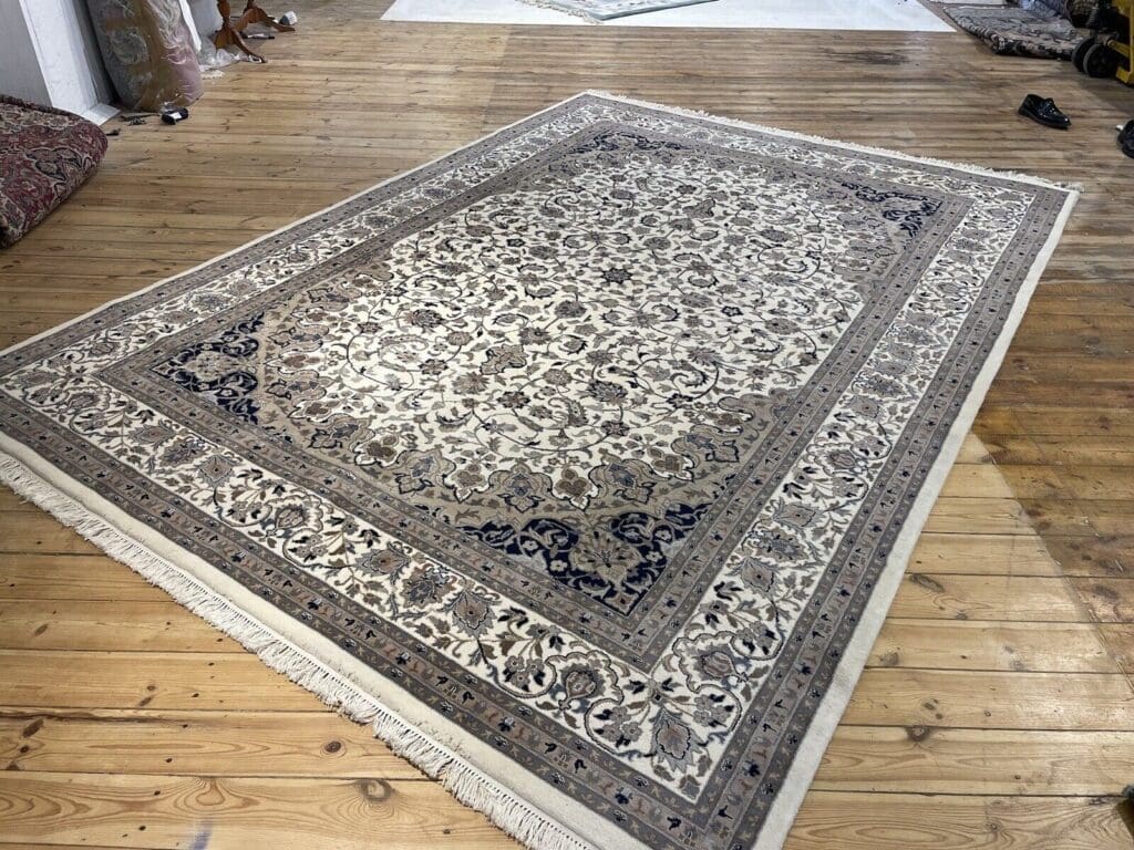 bijar-perserteppich-350x250-cm-100-schurwolle-mit-seide-klassisches-3 Orientteppich Bijar 350 x 250 cm Schurwolle handgeknüpft