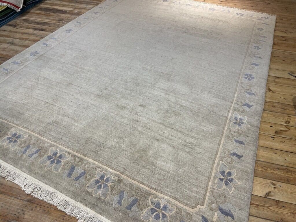 Orientteppich Nepal 340x250 cm Wolle handgeknüpft