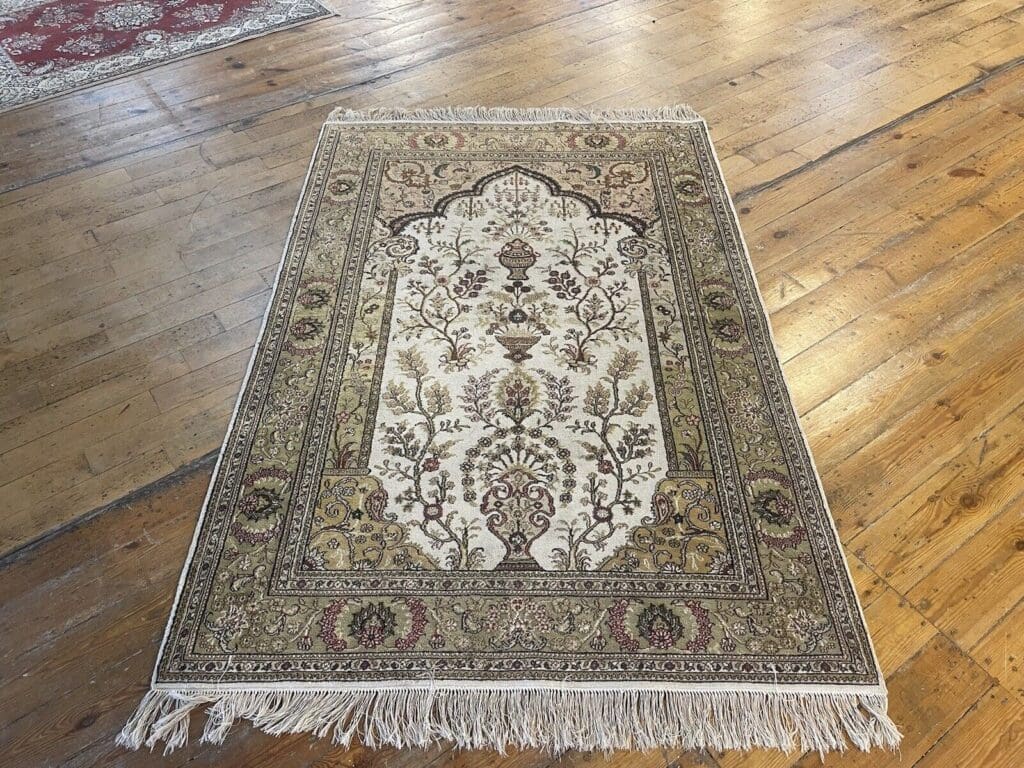 Orientteppich Kashmir 180 x 120 cm Seide handgeknüpft