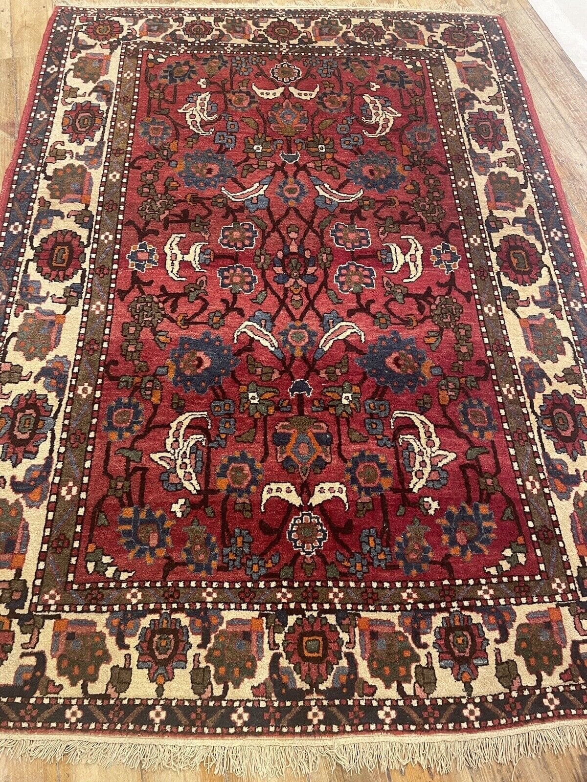 Perserteppich Esfahan 207 x 150 cm Wolle handgeknüpft