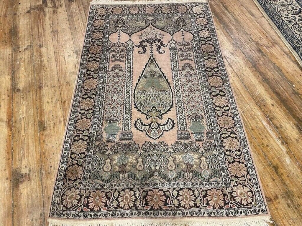 perserteppich-155x92-cm-modernes-medallion-handgeknupft-aus-100-reiner-6 Orientteppich Indien 155x92 cm Seide handgeknüpft