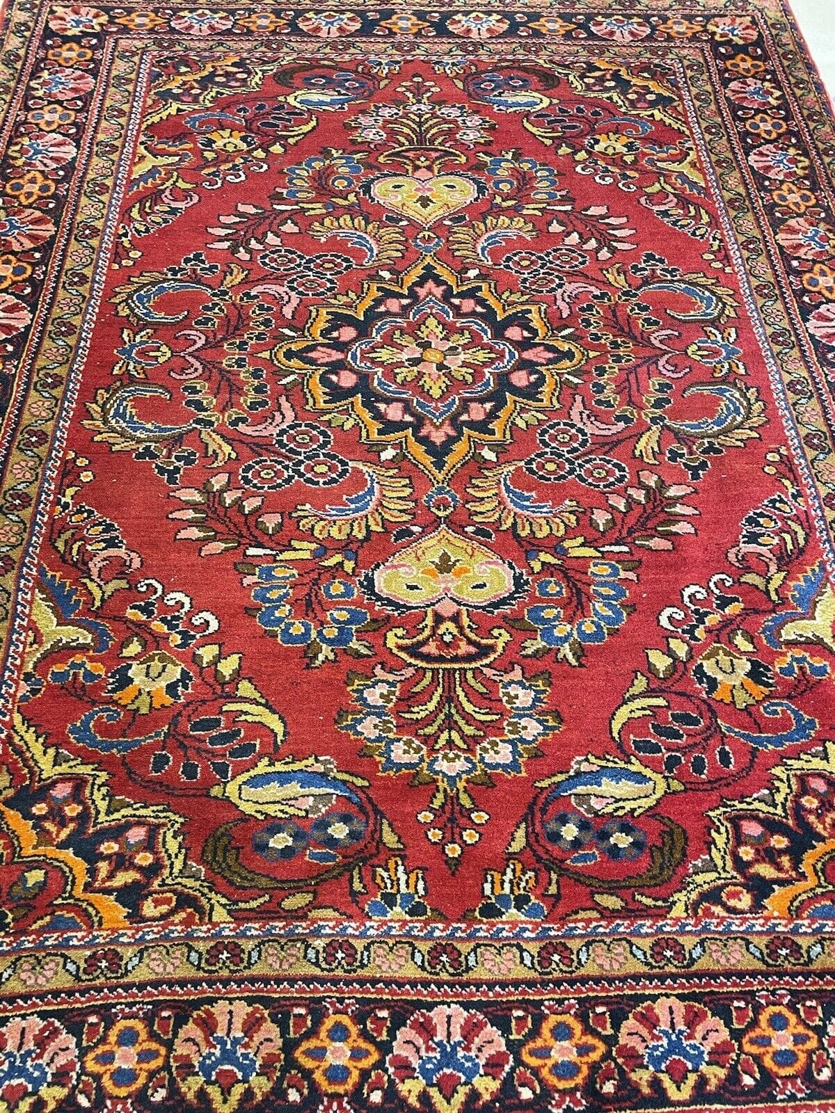 Perserteppich Lilian 185 x 150 cm Wolle handgeknüpft