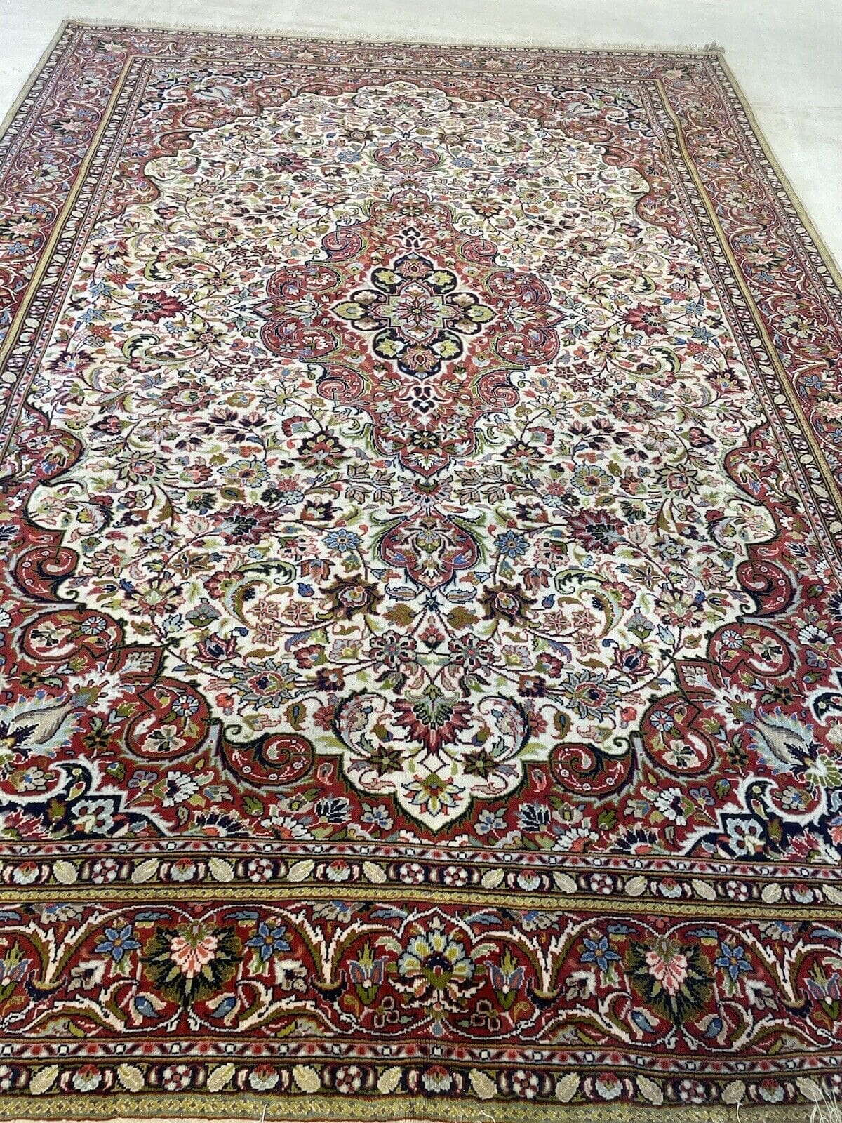 Perserteppich Sarough 345 x 245 cm Wolle handgeknüpft
