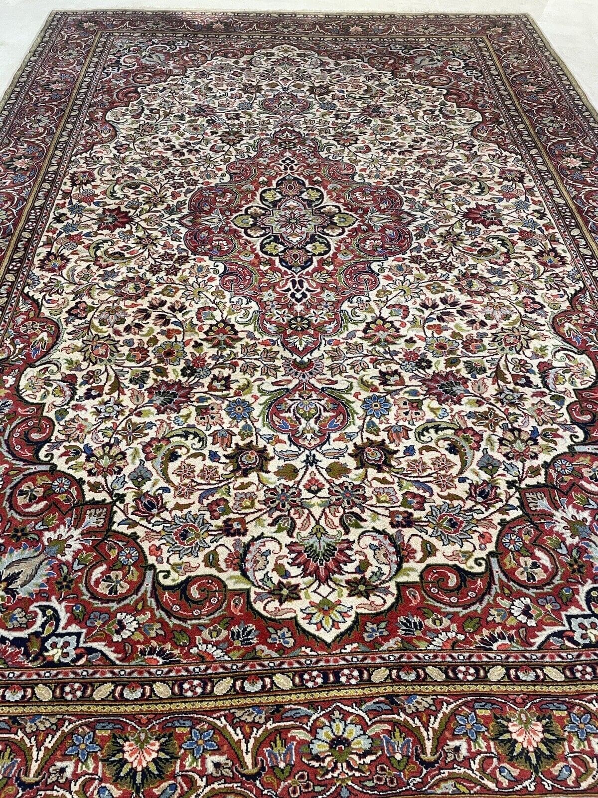 Perserteppich Sarough 345 x 245 cm Wolle handgeknüpft