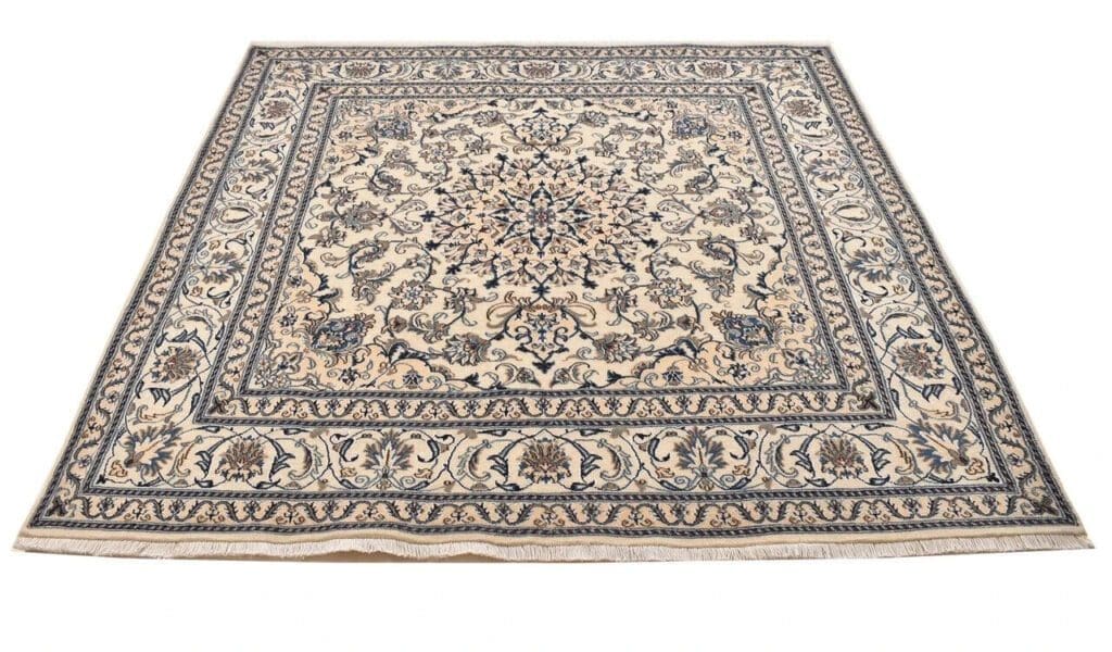 original-perserteppich-nain-kashmari-205-x-196-cm-neu-top-zustand-1-1 Perserteppich Nain 205 x 196 cm geknüpft (Verkauft)