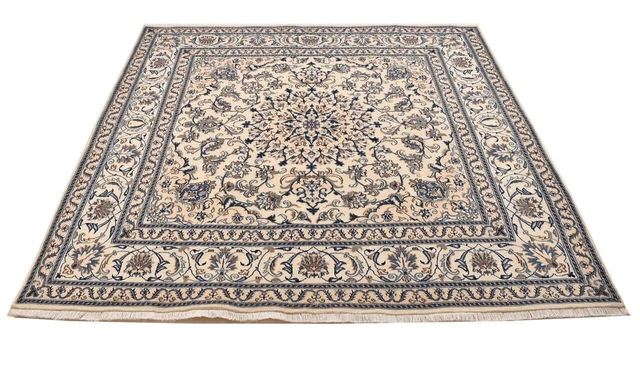 original-perserteppich-nain-kashmari-205-x-196-cm-neu-top-zustand-1-1 Perserteppich Nain 205 x 196 cm geknüpft (Verkauft)