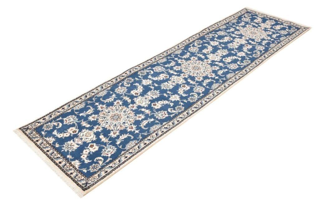 original-perserteppich-nain-kashmari-288-cm-x-78-cm-top-zustand-100-1-1 Perserteppich Nain Kaschmir 288 x 78 cm handgeknüpft (Verkauft)