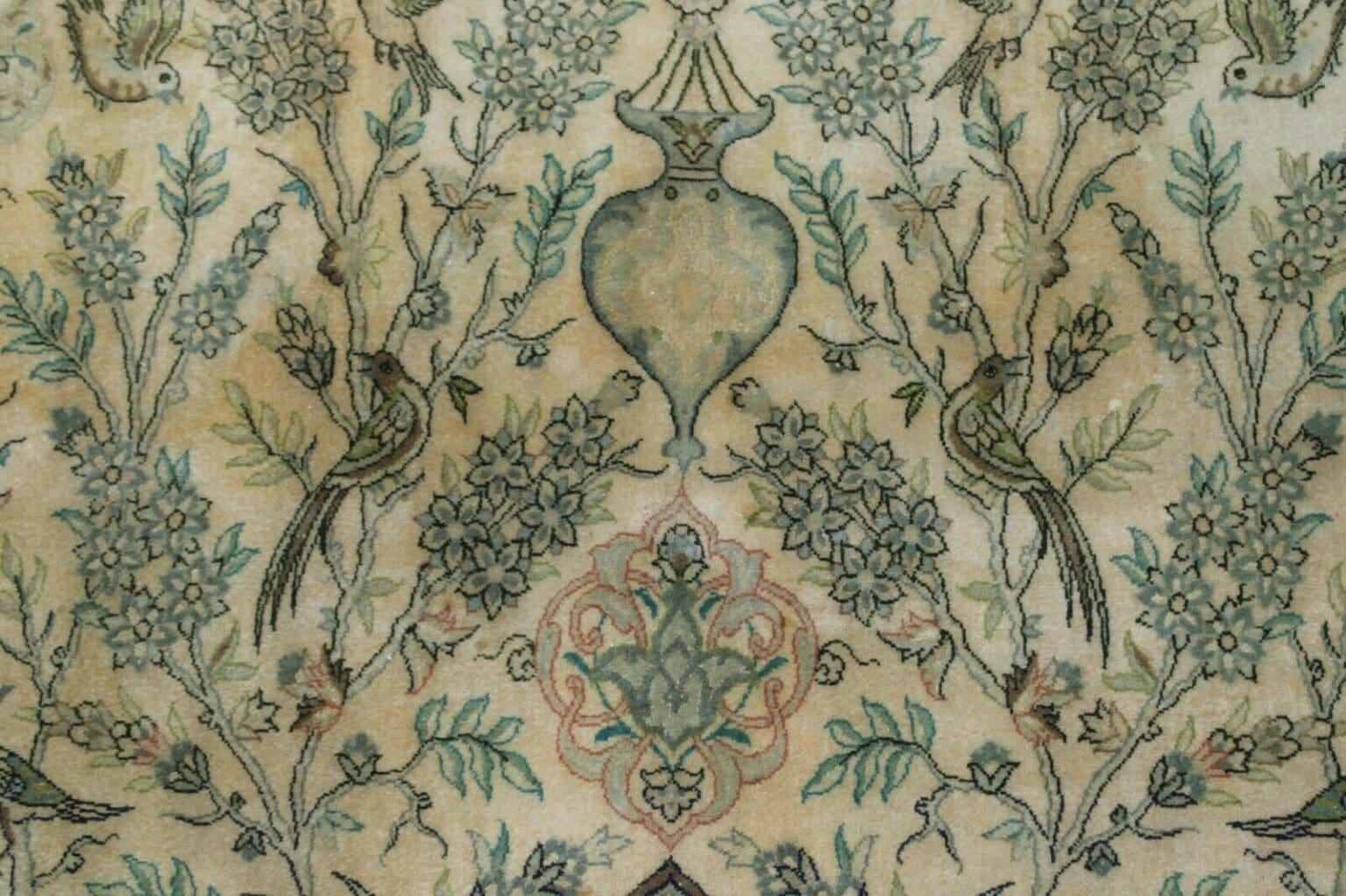 Perserteppich Isfahan 240 x 154 cm Seide Wolle handgeknüpft