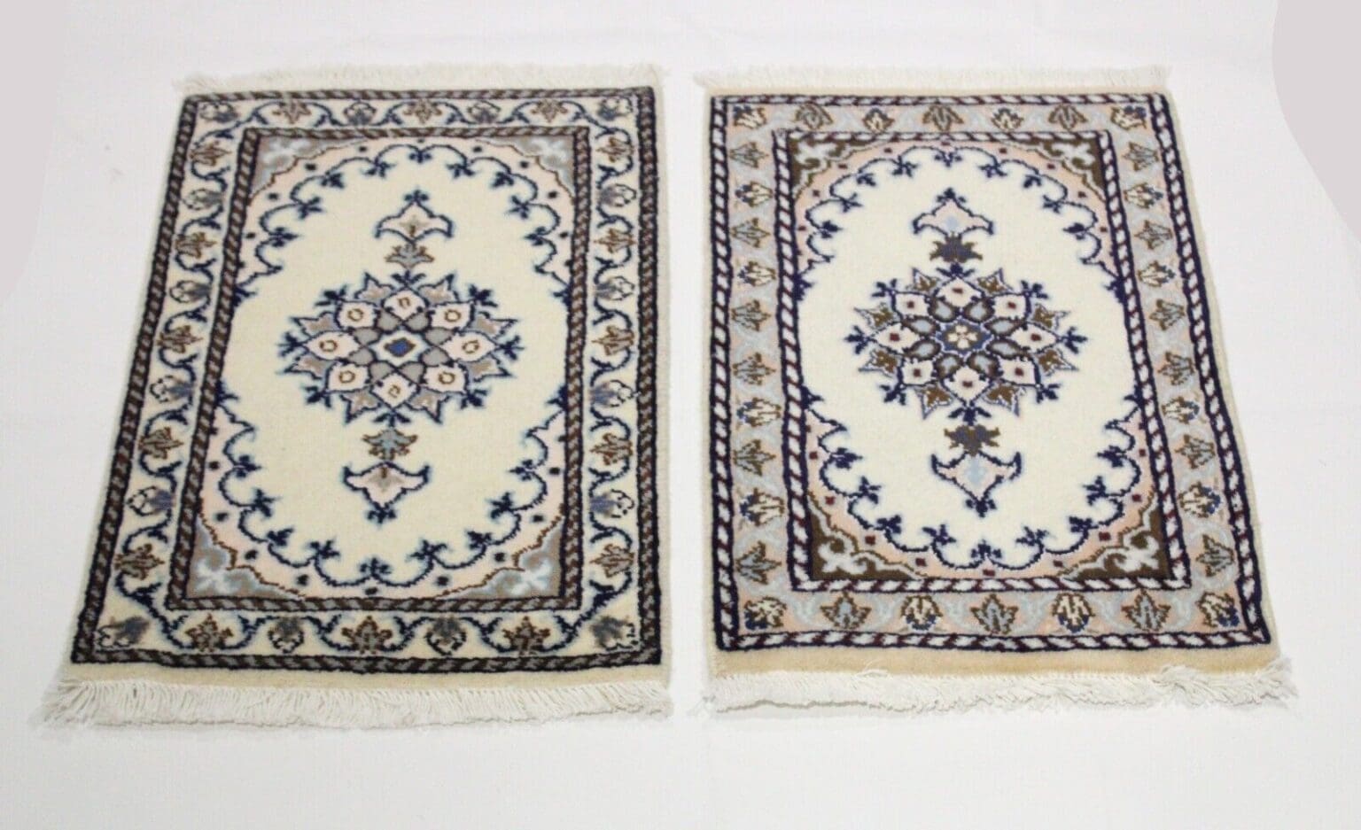 Perserteppich Nain 40 cm x 60 cm handgeknüpft (Verkauft)