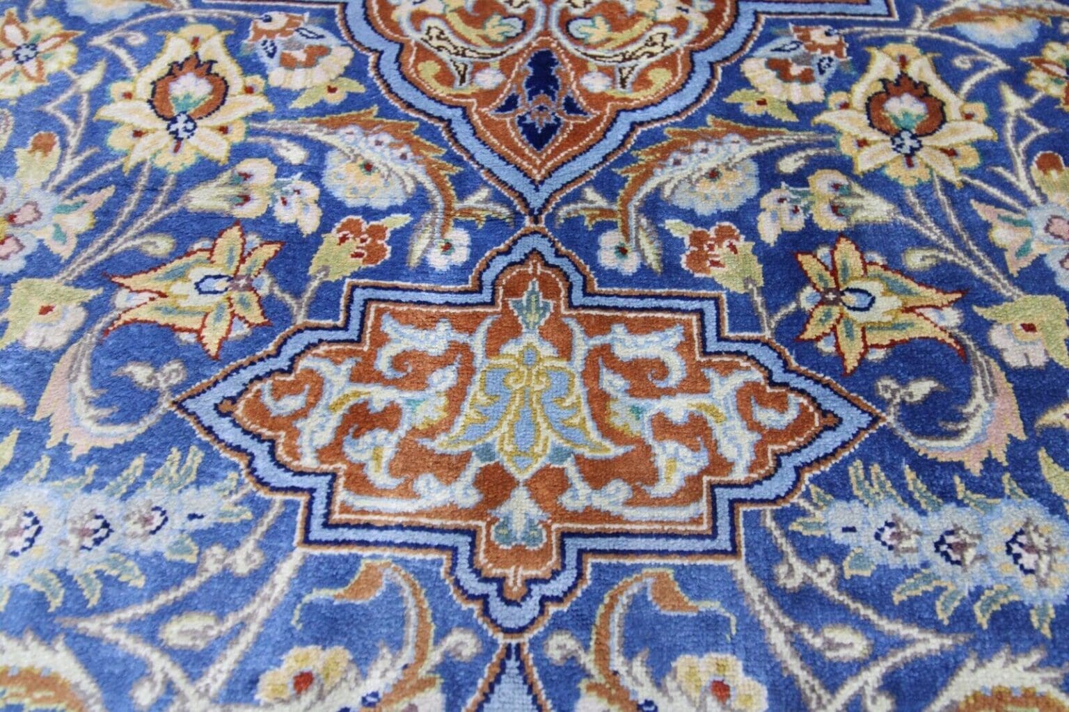 Perserteppich Ghom 120 x 78 cm Seide handgeknüpft