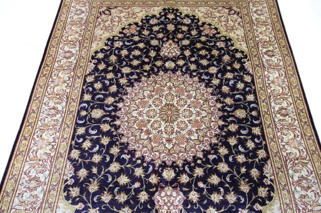 Perserteppich Ghom 118 x 81 cm Seide handgeknüpft