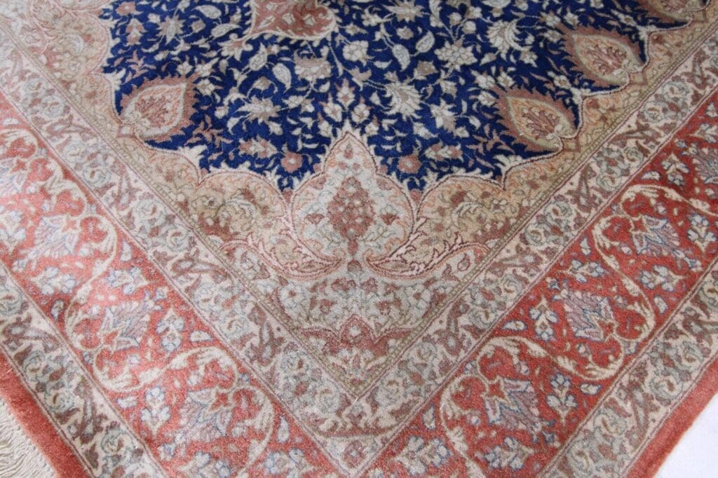 Perserteppich Qom 115 x 78 cm Seide handgeknüpft