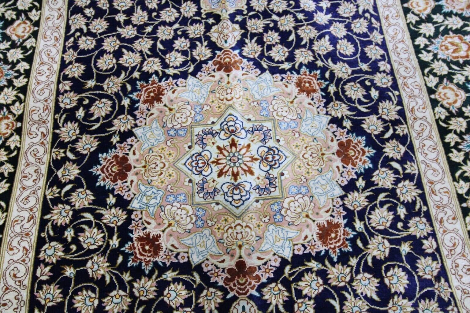 Perserteppich Ghom 125 x 80 cm Seide handgeknüpft