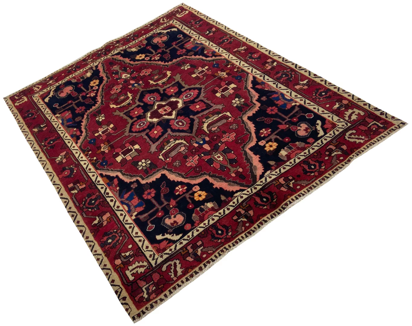 bakhtiar-teppich-204-x-163-cm-gartenmuster-mit-pflanzen-und-tiermotiven-1-2 Perserteppich Bakhtiar 204 x 163 cm Wolle handgeknüpft