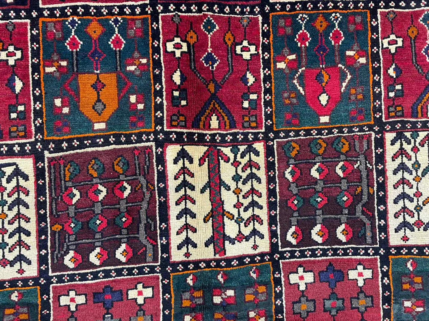 Perserteppich Bakhtiar 306 x 202 cm Wolle handgeknüpft