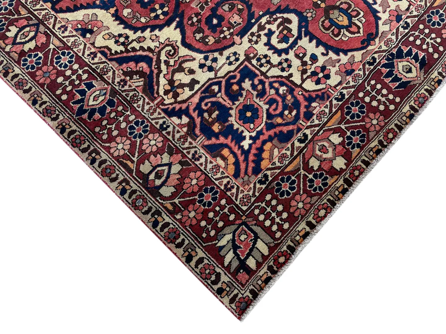 Perserteppich Bakhtiar 309 x 202 cm Wolle handgeknüpft