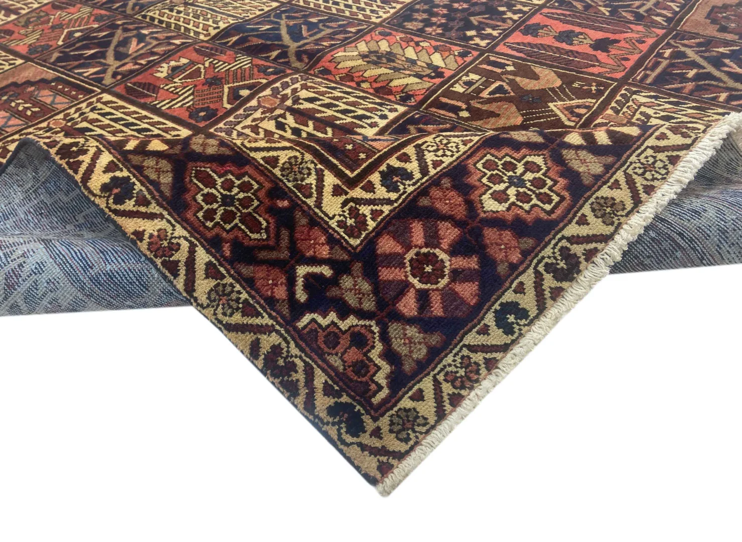 bakhtiar-teppich-315-x-210-cm-kheshti-gartenmuster-in-rot-braun-und-creme-1-4 Perserteppich Bakhtiar 315 x 210 cm Wolle handgeknüpft