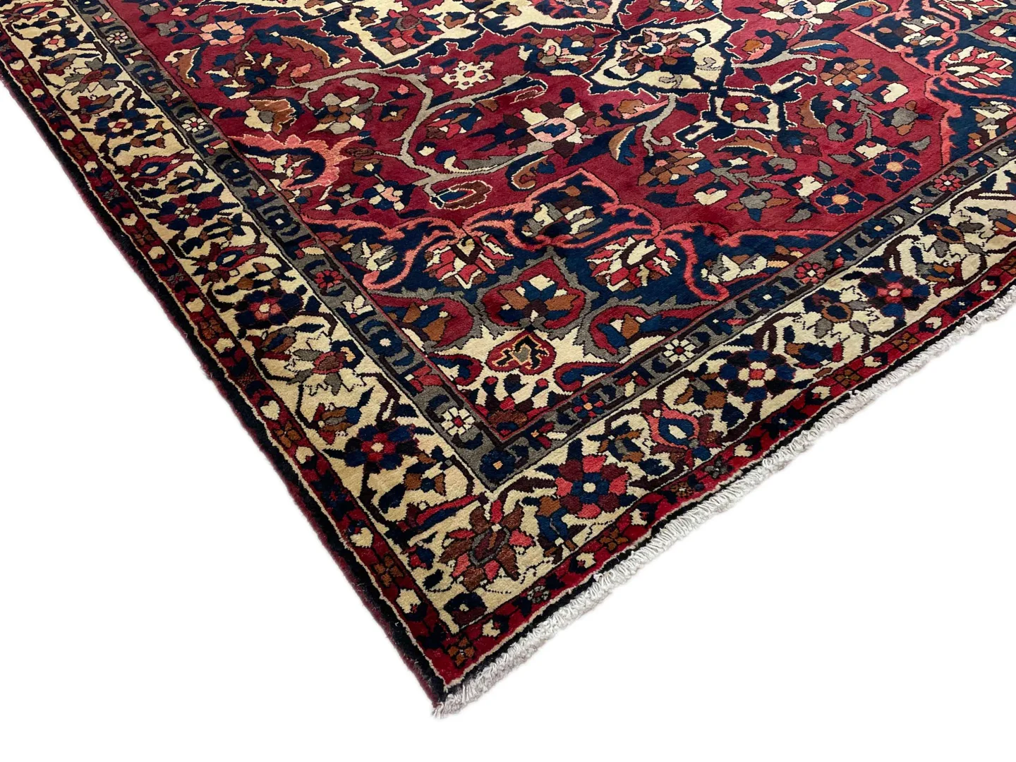 bakhtiar-teppich-318-x-218-cm-kheshti-gartenmuster-in-rot-braun-und-creme-1-3 Perserteppich Bakhtiar 318 x 218 cm Wolle handgeknüpft