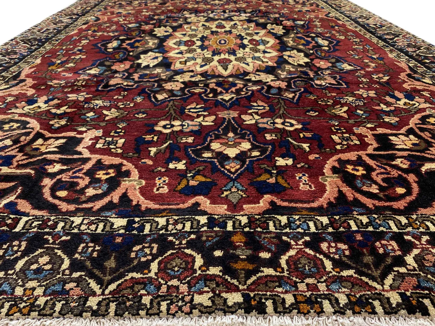 Perserteppich Bakhtiar 327 x 220 cm Wolle handgeknüpft