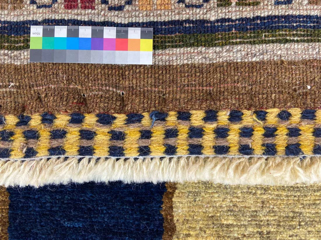 gabbeh-145-x-105-cm-gabbeh-shuli-ausgefallene-muster-auf-glanzvoller-5 Perserteppich Fars 145 x 105 cm Wolle handgeknüpft