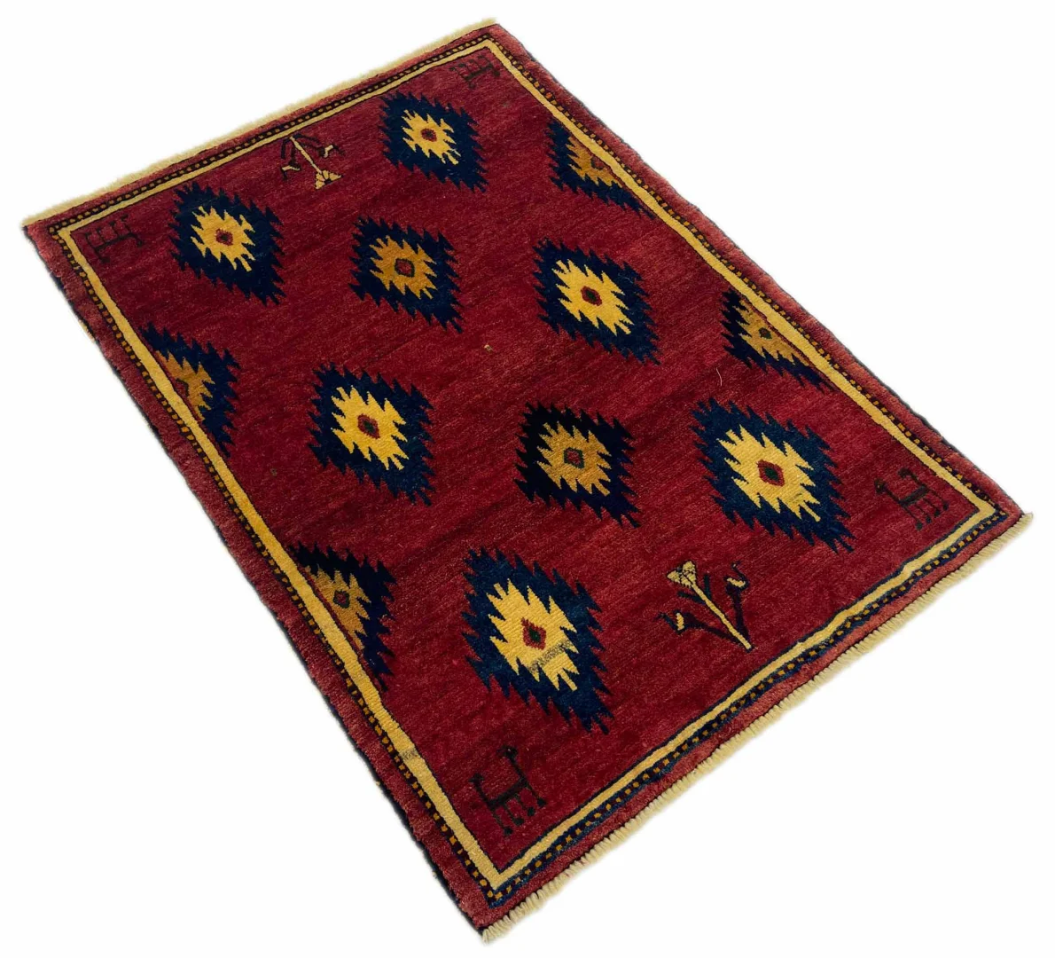 gabbeh-shuli-teppich-148-x-112-cm-ausgefallene-muster-knotendichte-90000-2 Perserteppich Fars 148 x 112 cm Wolle handgeknüpft