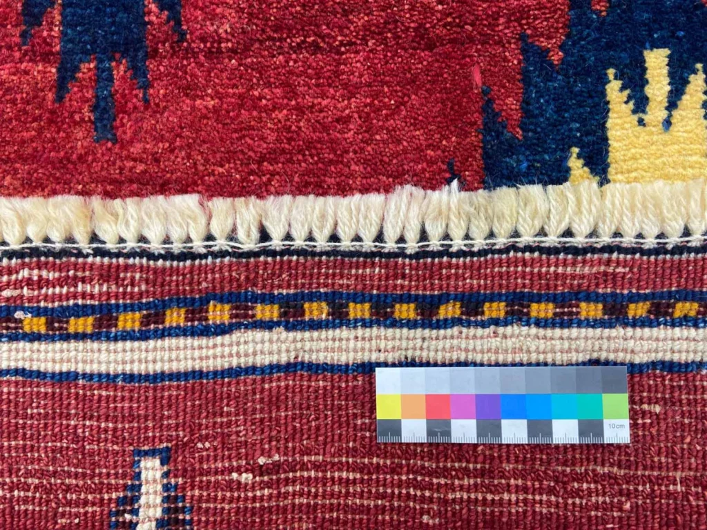 gabbeh-shuli-teppich-148-x-112-cm-ausgefallene-muster-knotendichte-90000-5 Perserteppich Fars 148 x 112 cm Wolle handgeknüpft