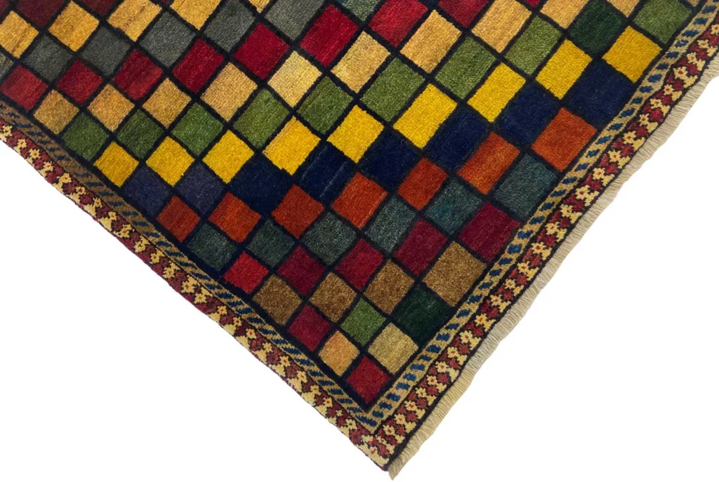gabbeh-159-x-102-cm-ausgefallene-muster-knotendichte-90000-180000-m-1-3 Perserteppich Gabbeh 159 x 102 cm Schurwolle handgeknüpft