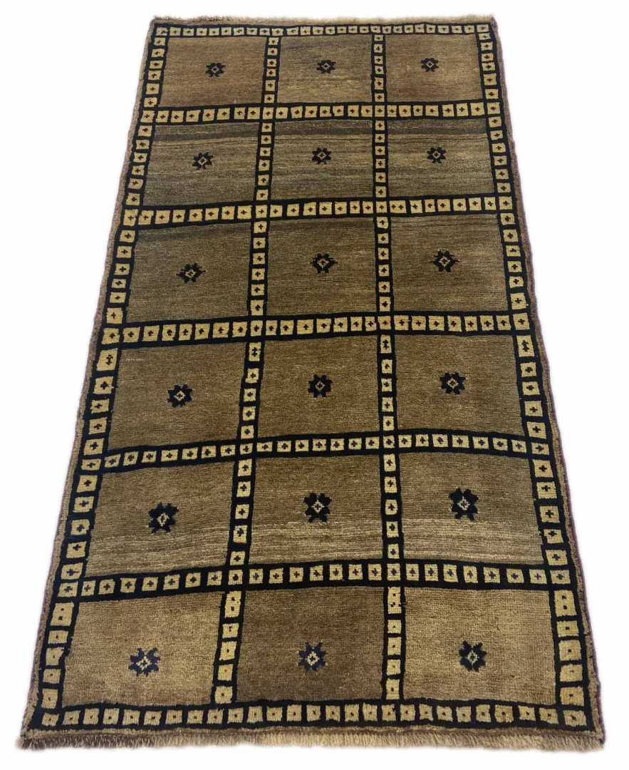 gabbeh-shuli-teppich-175-x-92-cm-ausgefallene-muster-knotendichte-90000-1-1 Perserteppich Fars 175 x 92 cm Wolle handgeknüpft