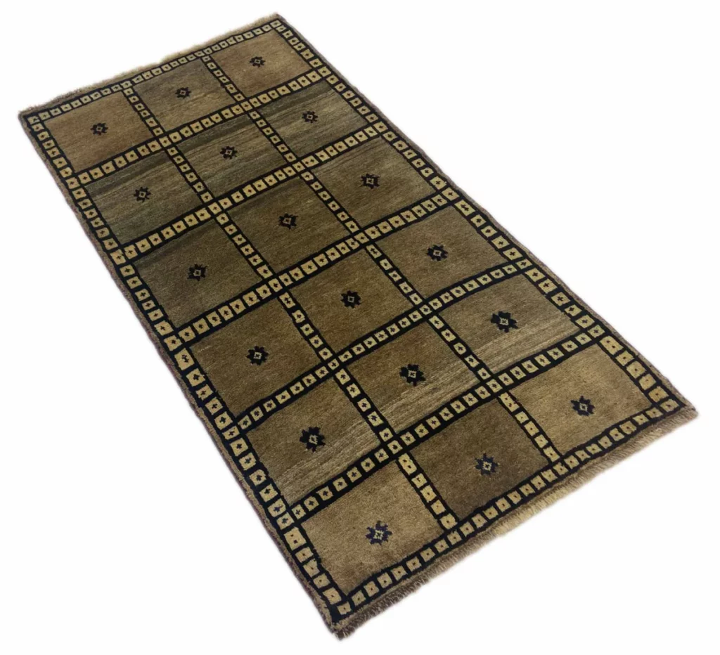 gabbeh-shuli-teppich-175-x-92-cm-ausgefallene-muster-knotendichte-90000-1-2 Perserteppich Fars 175 x 92 cm Wolle handgeknüpft