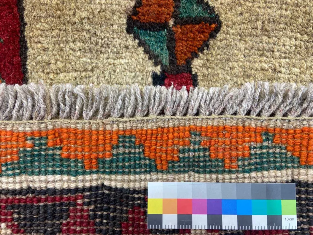 gabbeh-shuli-teppich-190-x-134-cm-altnomadische-muster-90000-180000-5 Perserteppich Fars 190 x 134 cm Wolle handgeknüpft