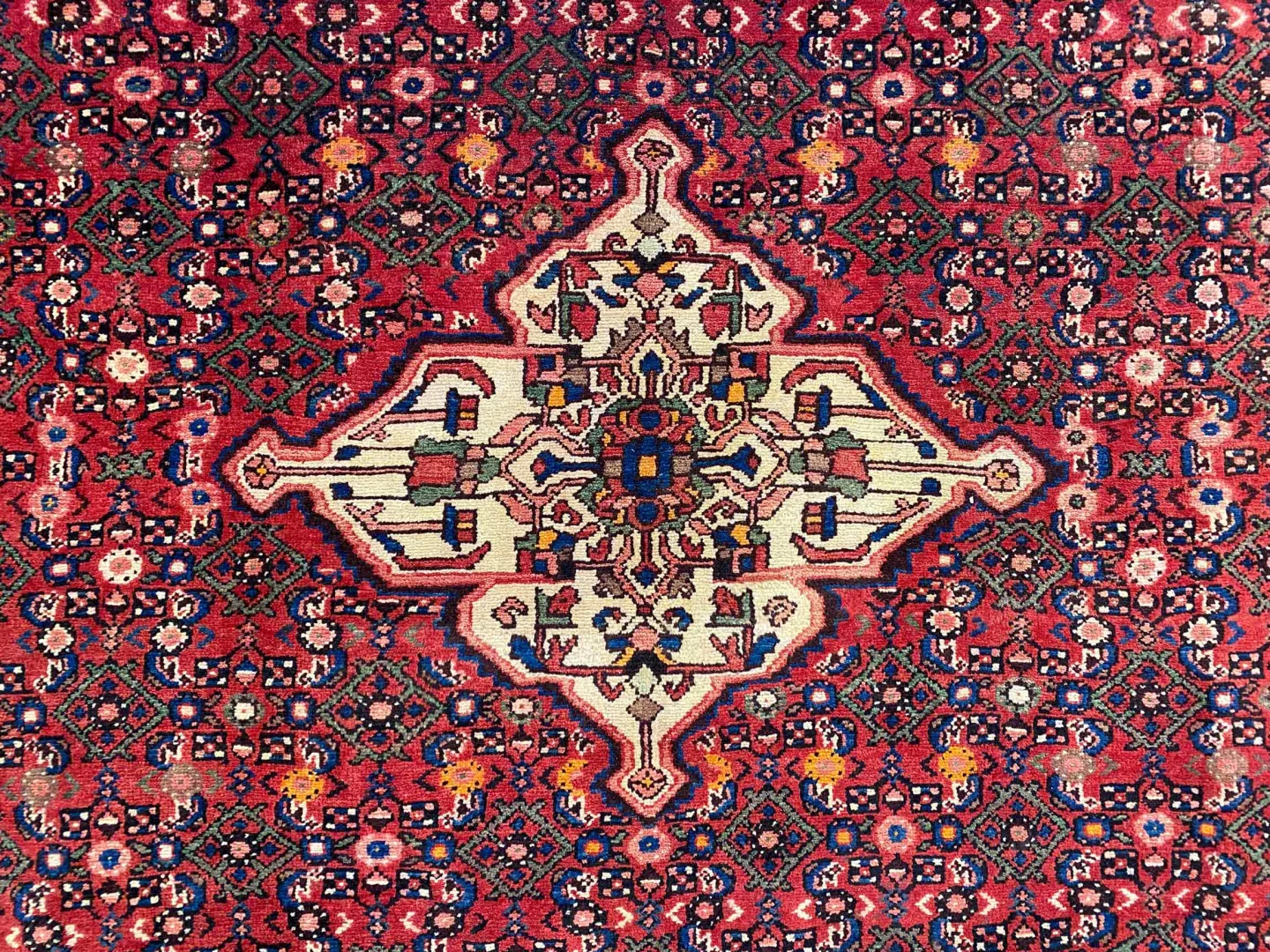Perserteppich Hosseinabad 325 x 213 cm Wolle handgeknüpft