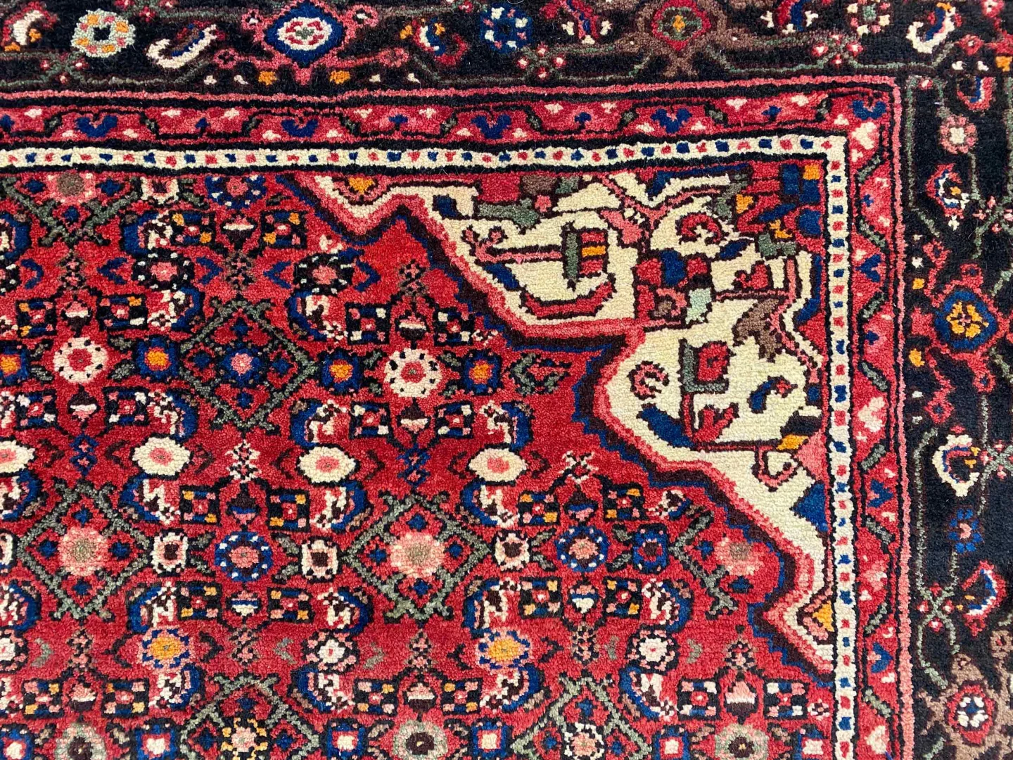 Perserteppich Hosseinabad 325 x 213 cm Wolle handgeknüpft
