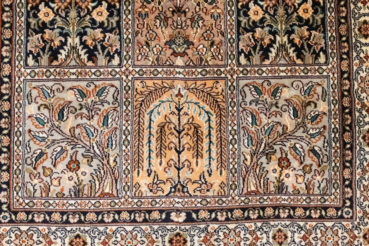 Orientteppich Nordindien 135 x 78 cm Kaschmir-Seide handgeknüpft