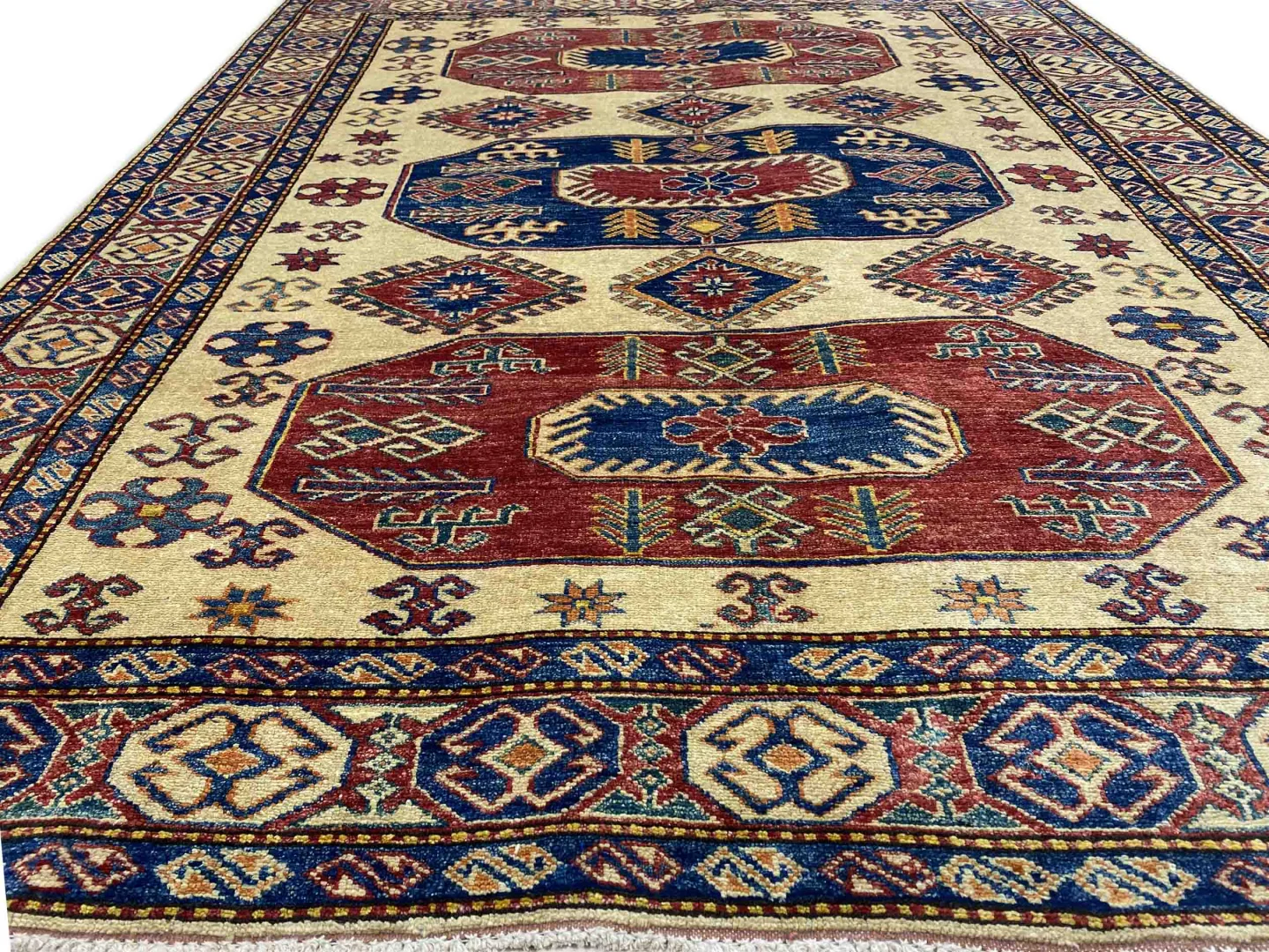 Orientteppich Kazak 224 x 167 cm Wolle handgeknüpft