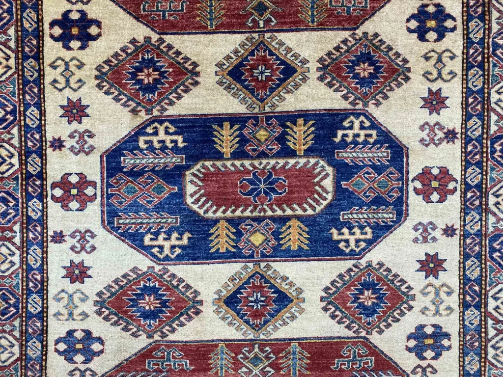 Orientteppich Kazak 224 x 167 cm Wolle handgeknüpft