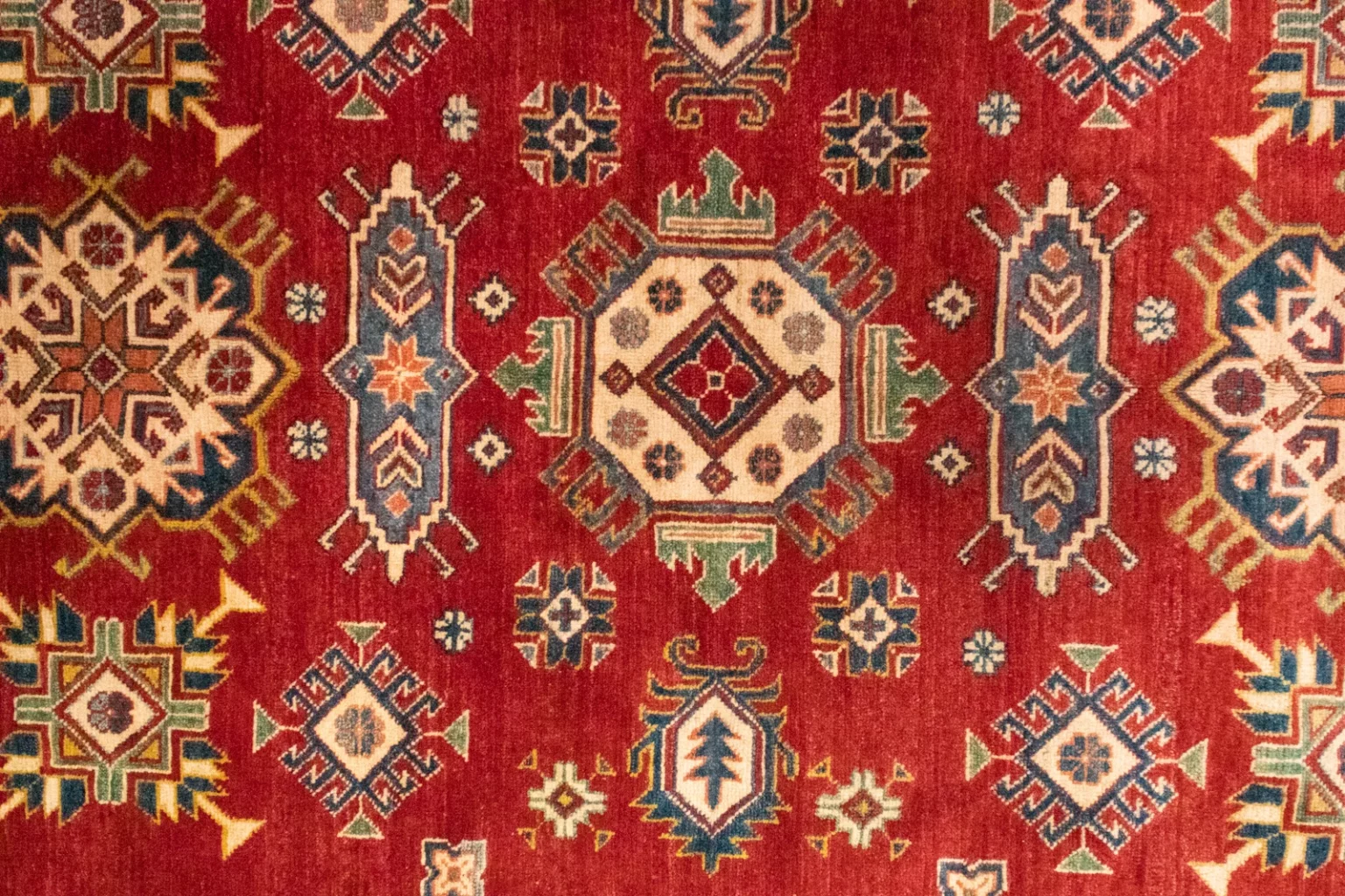 Orientteppich Kazak 253 x 188 cm Wolle handgeknüpft