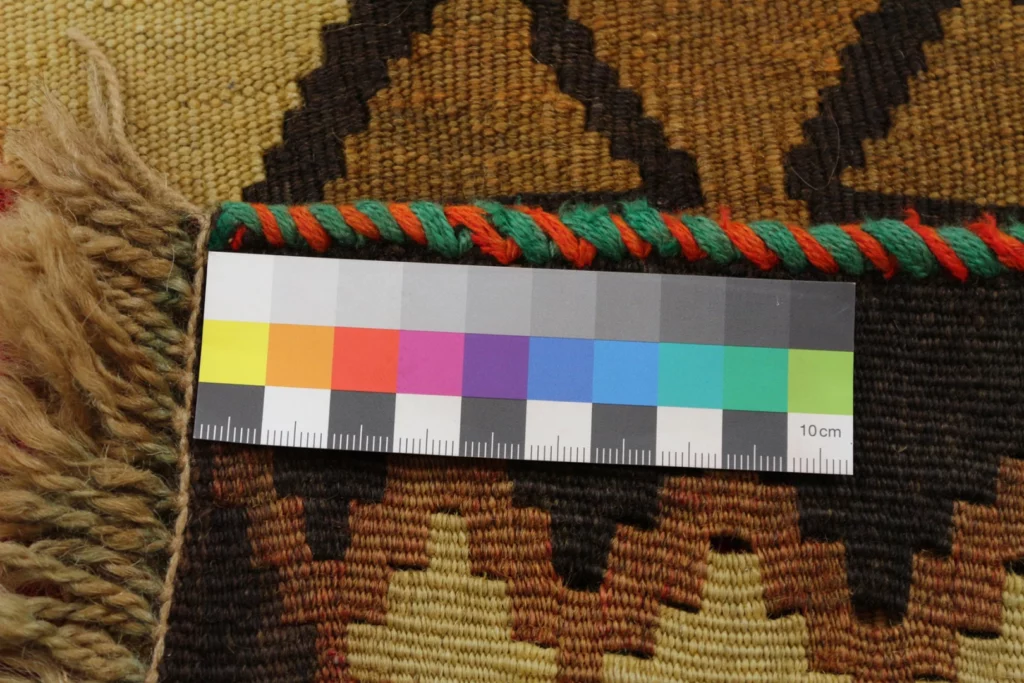 kelim-237-x-150-cm-handgewebter-teppich-mit-beidseitigem-muster-ideal-5 Perserteppich Fars 237 x 150 cm Wolle handgewebt