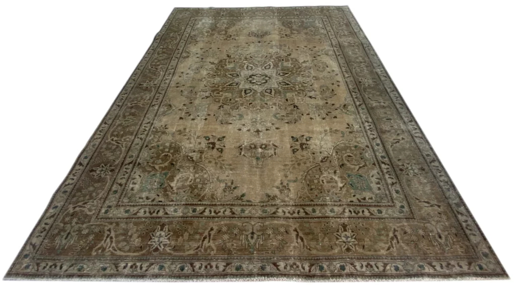 vintage-perserteppich-333-x-240-cm-handgeknupft-aufwendig-aufgearbeitet-1 Perserteppich 333 x 240 cm Wolle handgeknüpft