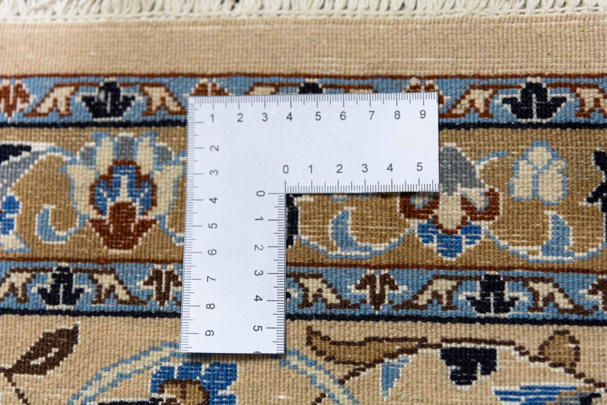 Perserteppich Nain 308 x 198 cm Wolle handgeknüpft (Verkauft)