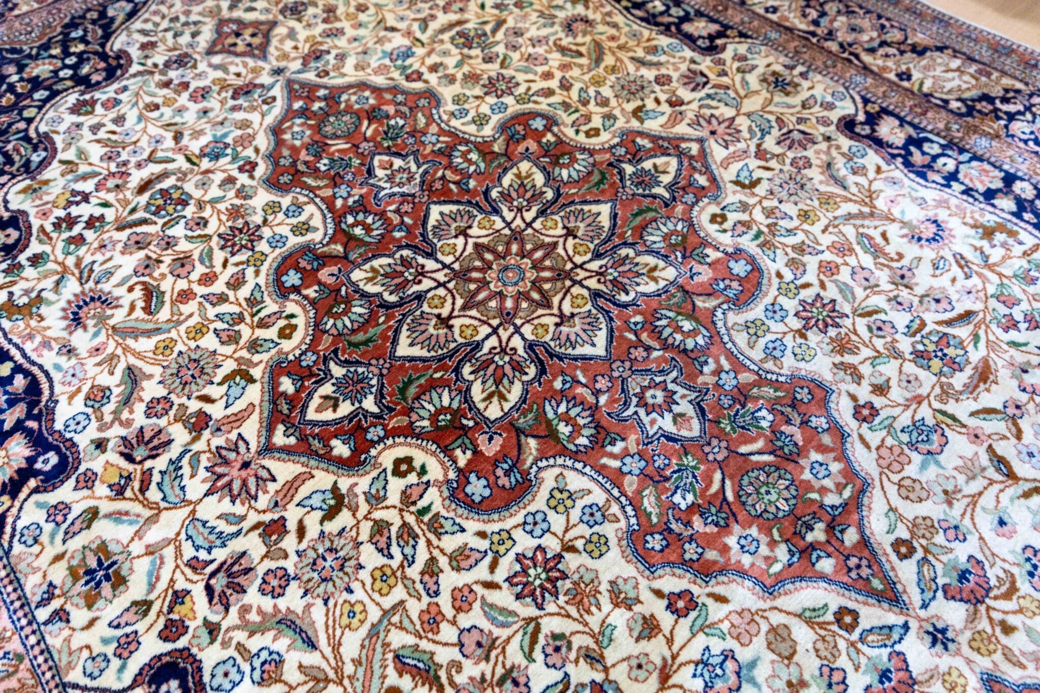 img_0049-1-scaled Orientteppich Kayseri 317x221 cm Wolle handgeknüpft