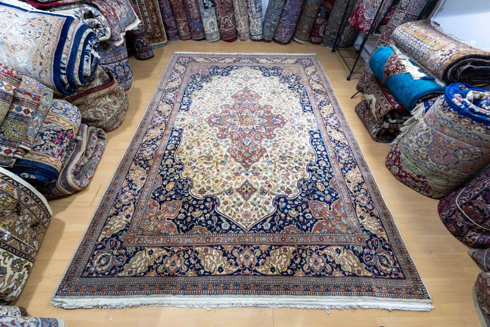 img_9954-scaled Orientteppich Kayseri 317x221 cm Wolle handgeknüpft
