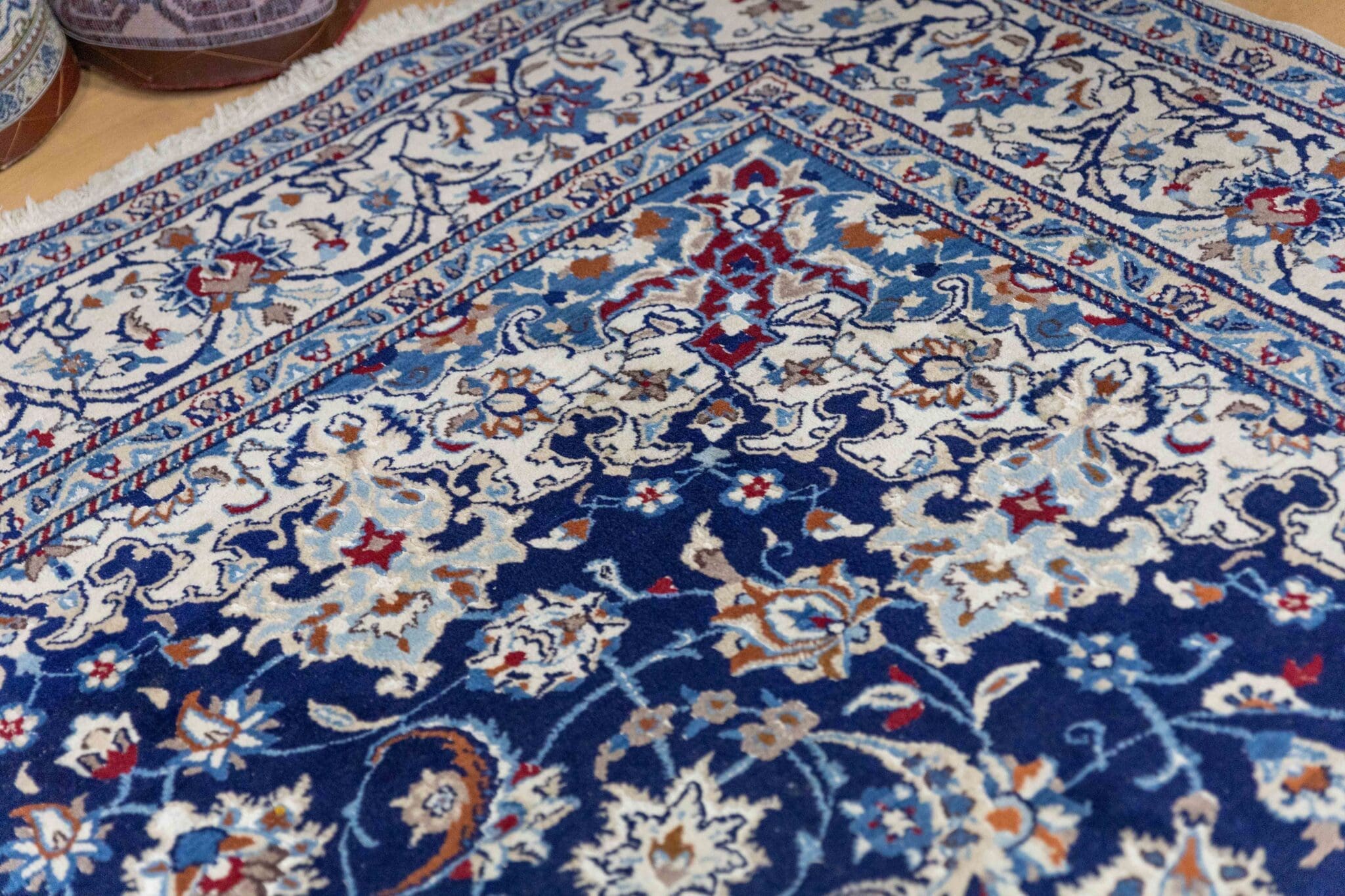 Perserteppich Nain 354x243 cm Wolle handgeknüpft