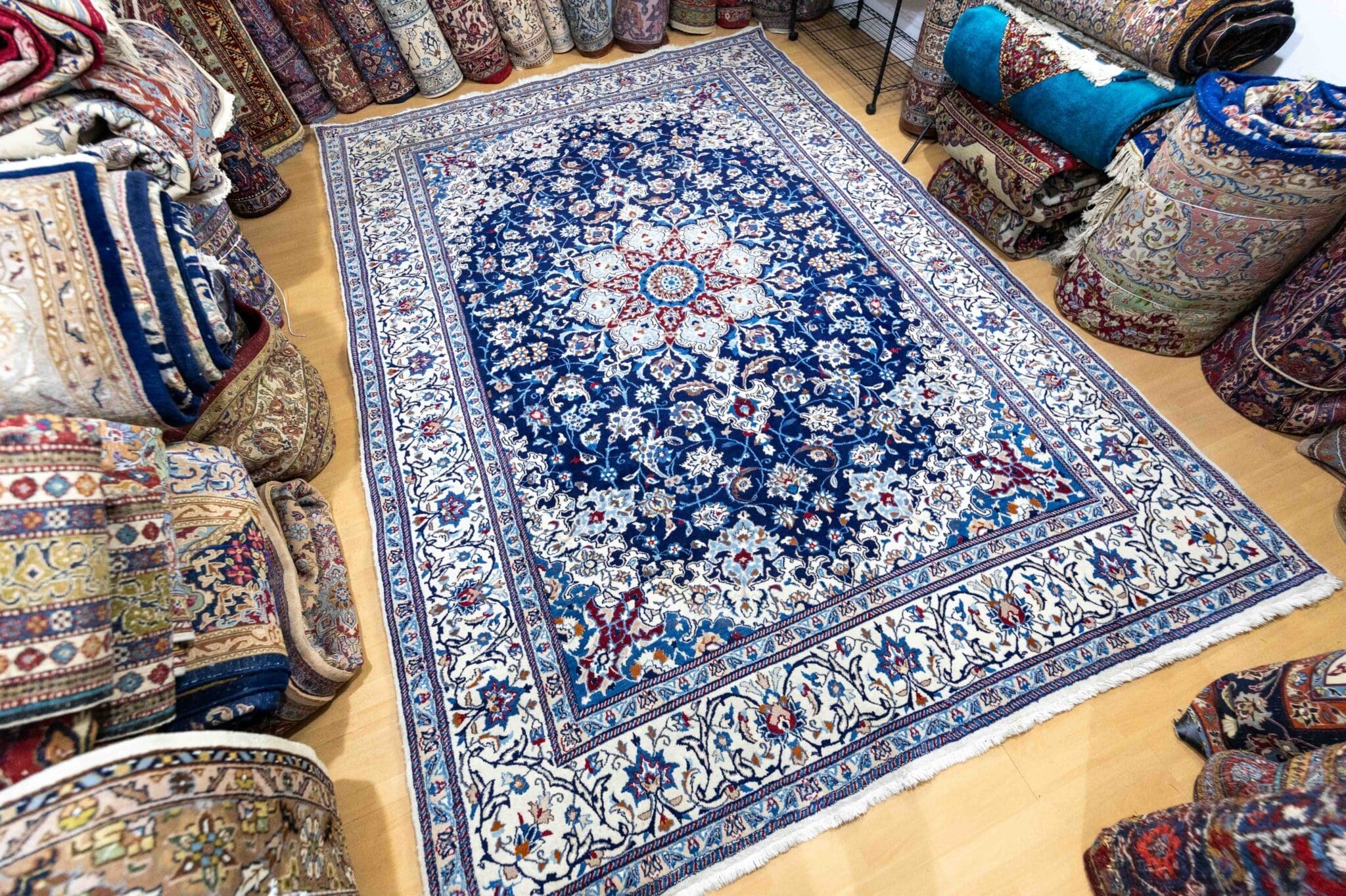 Perserteppich Nain 354x243 cm Wolle handgeknüpft