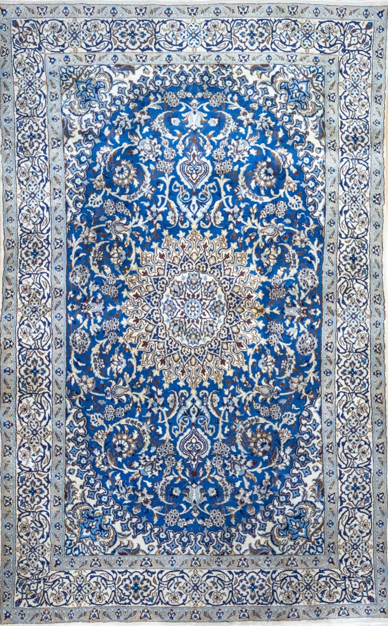Perserteppich Nain 299 x 182 cm Wolle handgeknüpft
